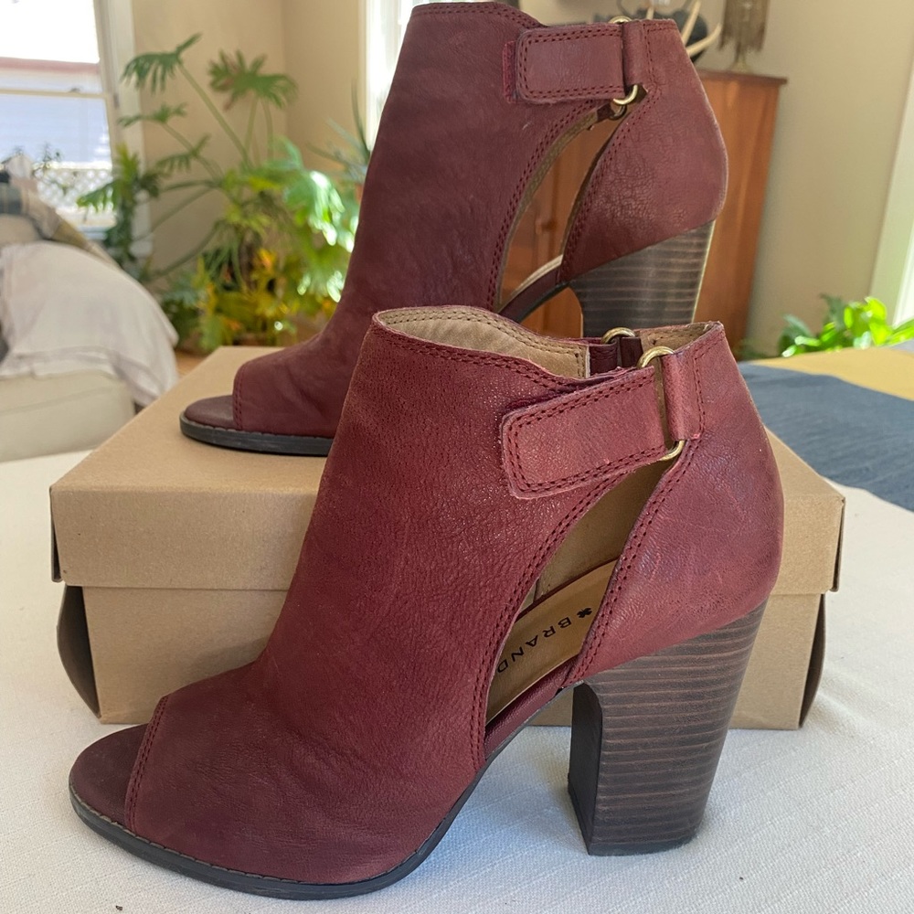 Lucky Brand bootie barley used